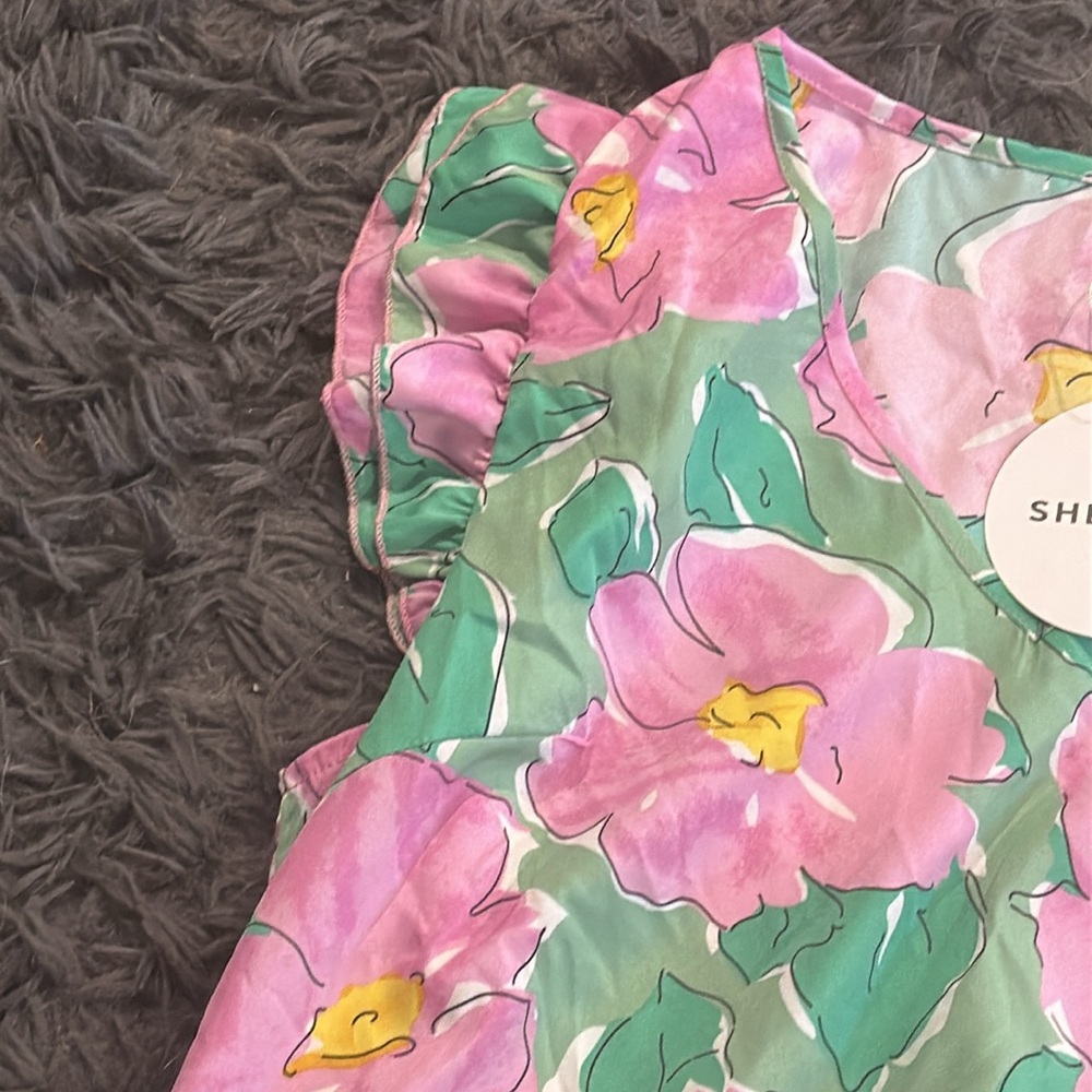 Floral blouse - Picture 2 of 3